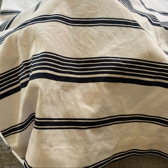 MAISON JULES Off the Shoulder Dress - Picture 3 of 5